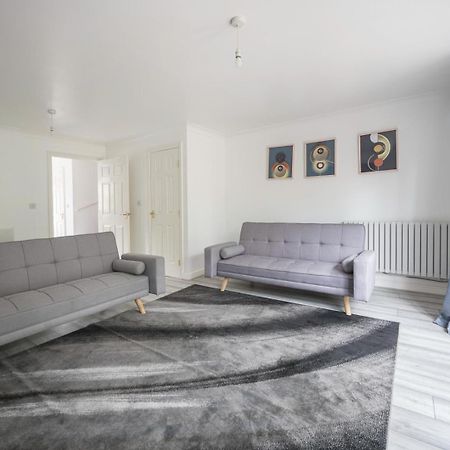 Maidstone Villa 3 Bedroom Free Sports Channels,Parking Sleeps 7 Ngoại thất bức ảnh