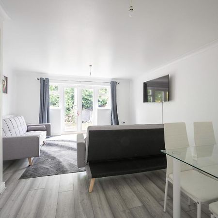 Maidstone Villa 3 Bedroom Free Sports Channels,Parking Sleeps 7 Ngoại thất bức ảnh