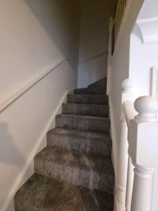 Maidstone Villa 3 Bedroom Free Sports Channels,Parking Sleeps 7 Ngoại thất bức ảnh