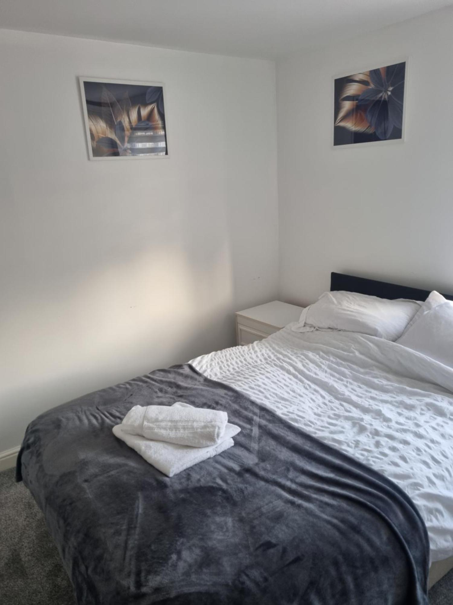 Maidstone Villa 3 Bedroom Free Sports Channels,Parking Sleeps 7 Ngoại thất bức ảnh