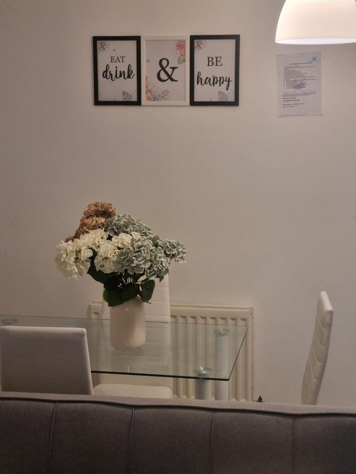 Maidstone Villa 3 Bedroom Free Sports Channels,Parking Sleeps 7 Ngoại thất bức ảnh