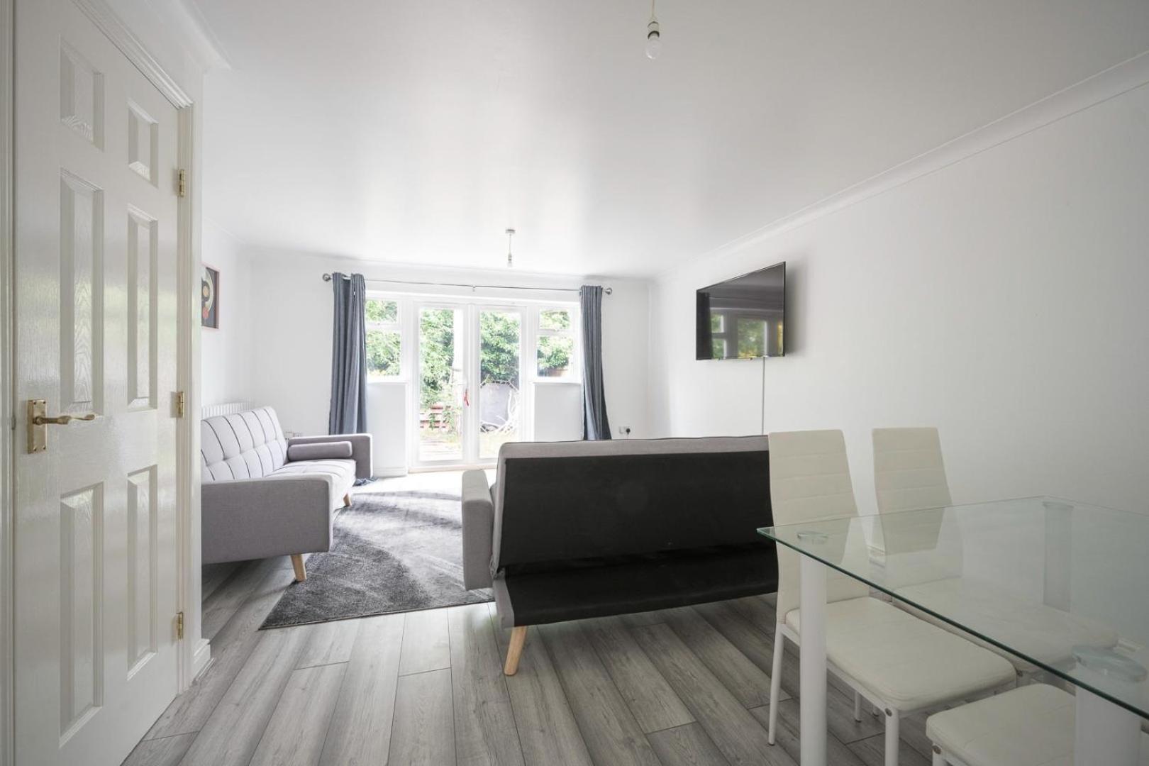 Maidstone Villa 3 Bedroom Free Sports Channels,Parking Sleeps 7 Ngoại thất bức ảnh