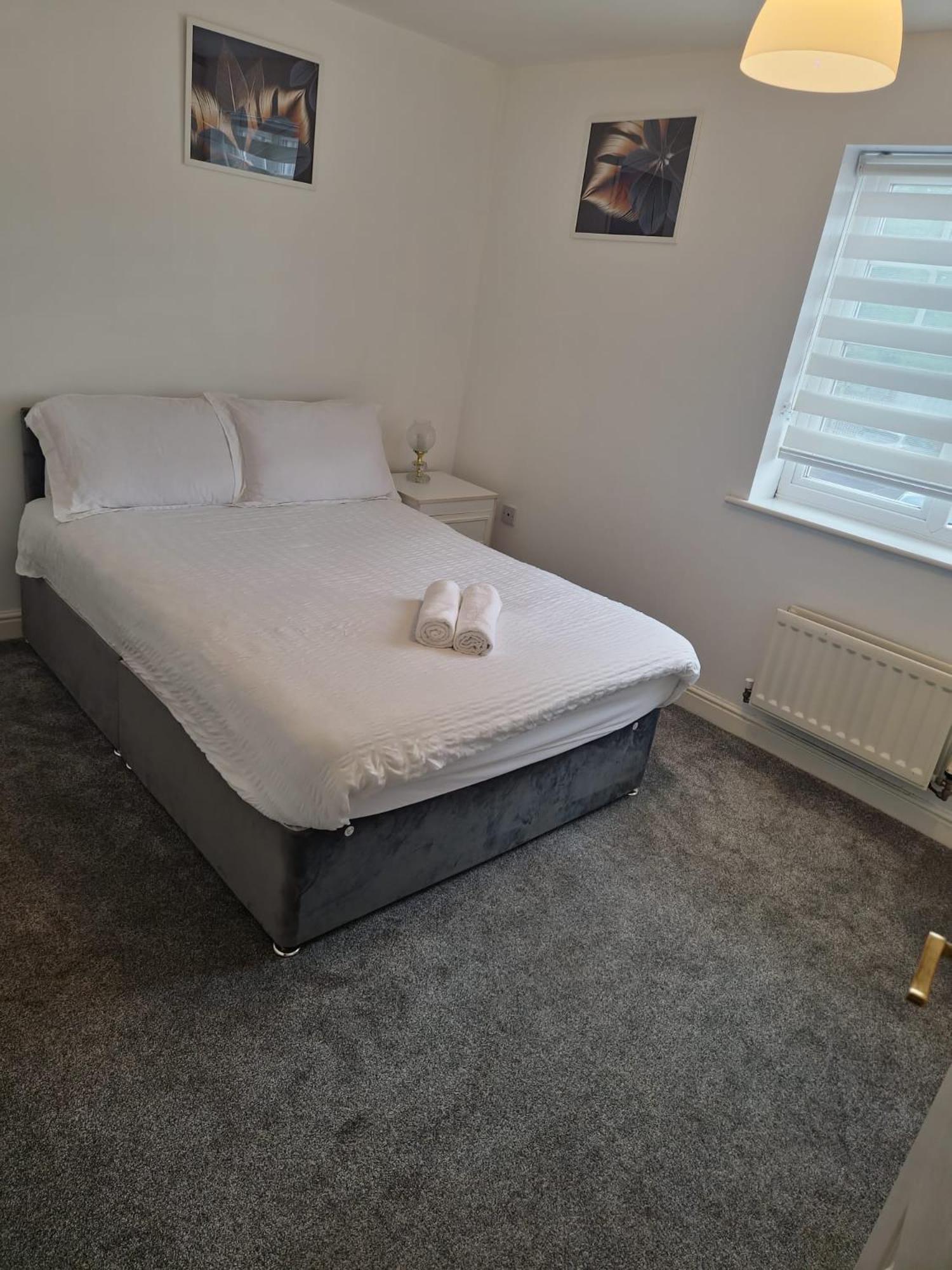Maidstone Villa 3 Bedroom Free Sports Channels,Parking Sleeps 7 Ngoại thất bức ảnh